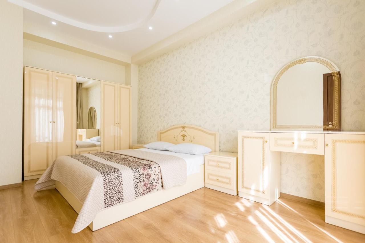 New! - Downtown Apartment Tbilisi Luaran gambar