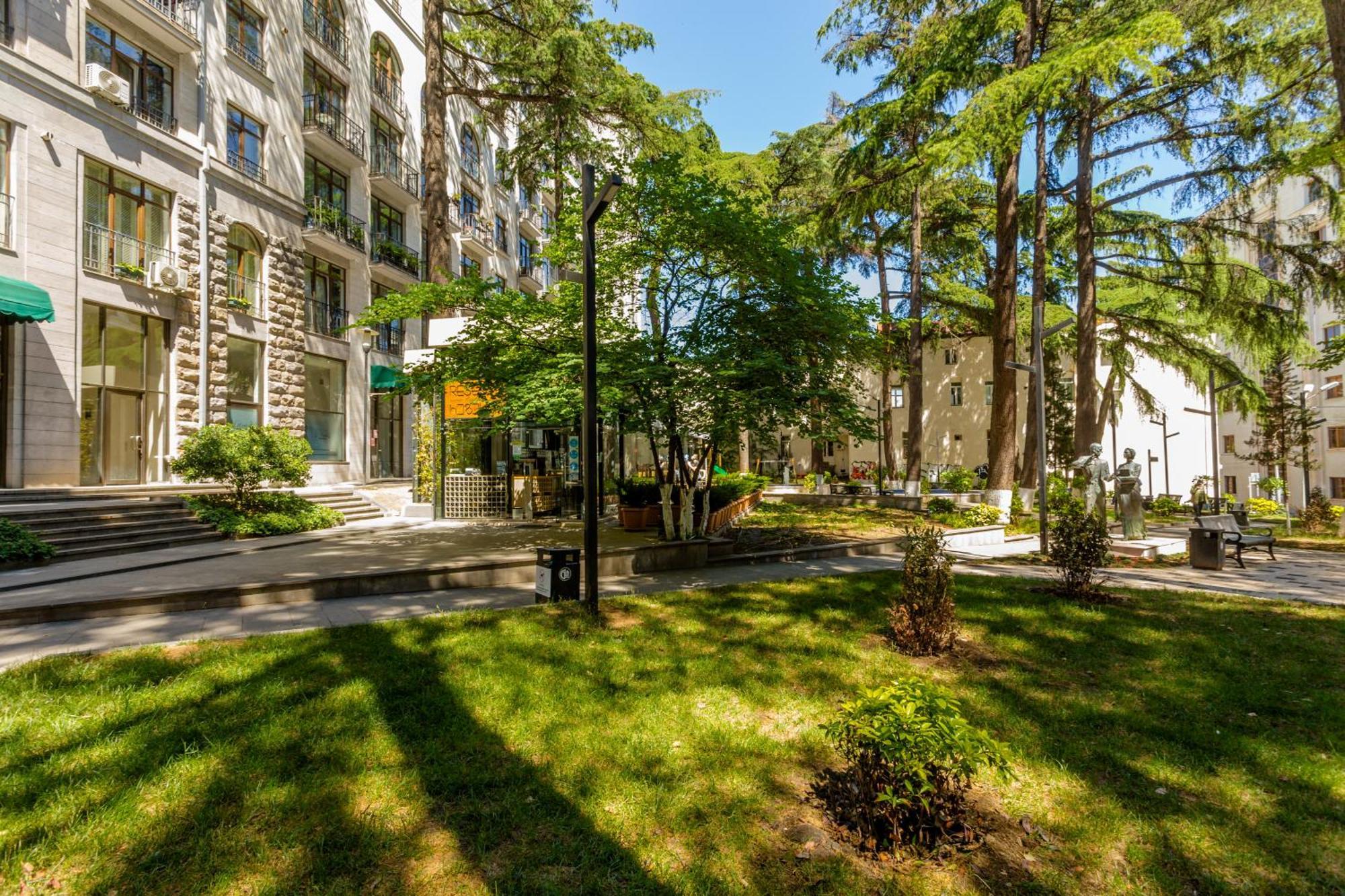 New! - Downtown Apartment Tbilisi Luaran gambar